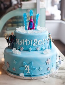 Disney Frozen cake 